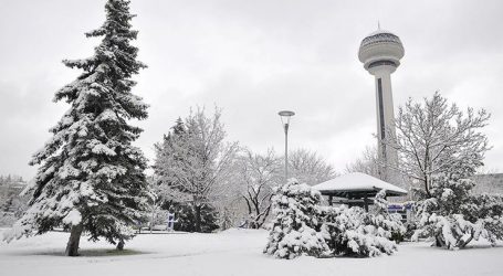 Kar Ankara’da  hayatı etkiliyor
