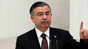 Bu adam  bu ülkede Bakanlık yaptı;AKP’ ye oy veren CENNET e gider !