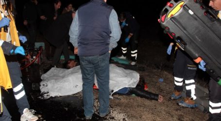 Nallıhan’daki Trafik Kazasında  6 genç  Öldü