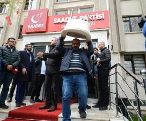 Saadet Partisi Genel Merkezi  icra ile tahliye edildi