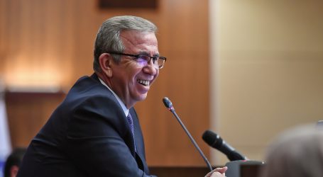 BAŞKAN YAVAŞ’TAN ÖĞRENCİLERE İNDİRİMLİ SU  MÜJDESİ…