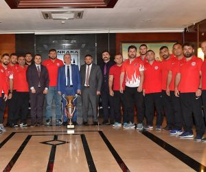 ATA SPORUNA BAŞKAN YAVAŞ’TAN DESTEK