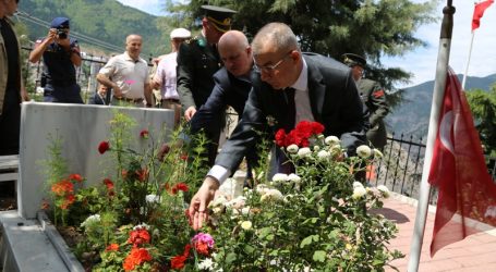 Artvin’de Bayram da ŞEHİTLER UNUTULMADI