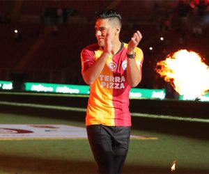 Galatasaray kasayı Falcao ya teslim etti !
