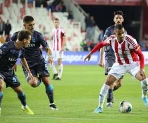 Trabzonspor inişte:2-1