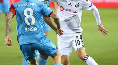 Trabzonspor Beşiktaş’ı dağıttı:4-1.