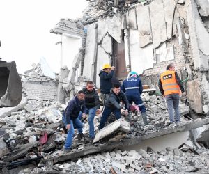 Arnavutluk’taki depremde 26 kişi öldü