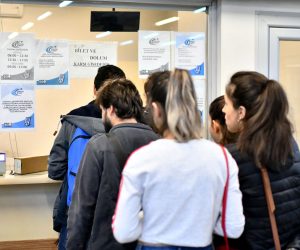 İNDİRİMLİ ÖĞRENCİ ABONMAN KARTINDA YAŞ KRİTERİ KALKTI