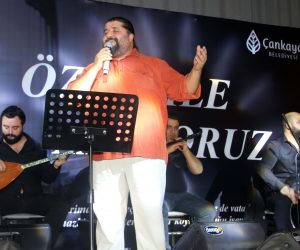 ALİ KIZILTUĞ TÜRKÜLERLE ANILDI