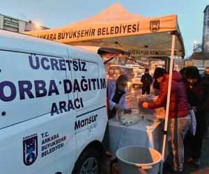 BÜYÜKŞEHİR ÖĞRENCİLERİN YANINDA…
