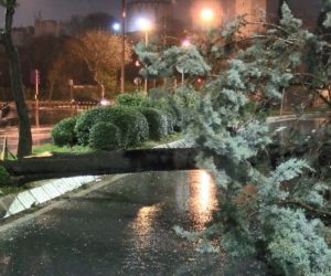 İstanbul’u  Fırtına vurdu