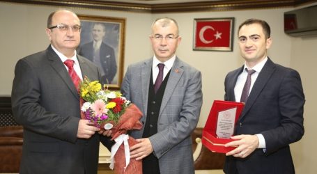ARTVİN’DE İKİ HEKİM "YILIN DOKTORU" ÖDÜLÜ ALDI