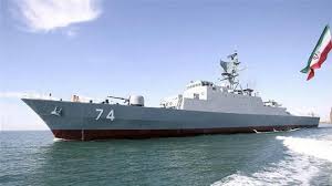 İran Ordusu,  deniz tatbikatında kendi gemisini vurdu !