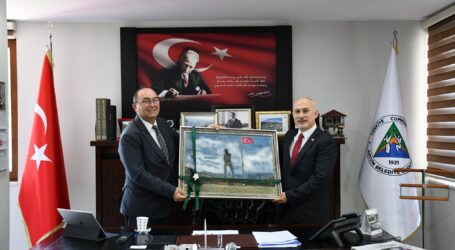 GÜRCÜ BAŞKONSOLOS JAPARİDZE’DEN BAŞKAN ELÇİN’E ZİYARET