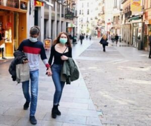 Avrupa da Corona yasakları yeniden geldi