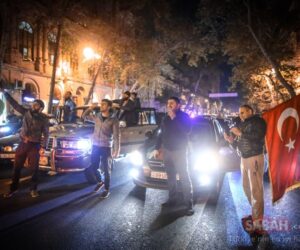 Azerbaycan da zafer COŞKUSU