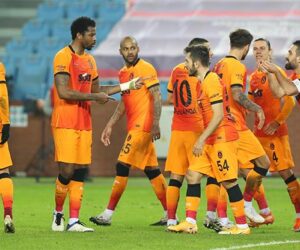 Galatasaray Trabzon dan lider dönüyor:2-0