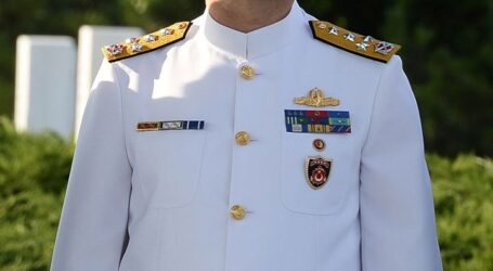 14 Emekli  Amiral serbest …..