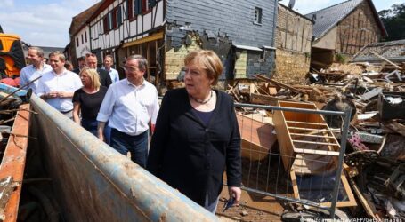 Merkel’den  Sel felaketine uğrayanlara  400  milyon euroluk yardım sözü