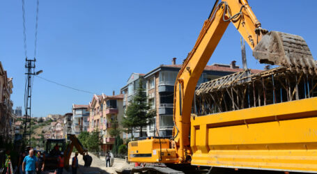 MAMAK’IN 20 YILLIK ALTYAPISINA NEŞTER