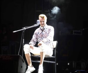 SİNCAN’DA CEM ADRİAN RÜZGARI ESTİ