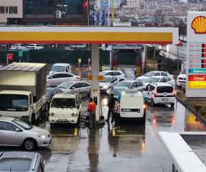 Akaryakıta ZAM üstüne ZAM