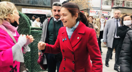 İYİ Parti Ankara İl Teşkilatı  ‘8 Mart Dünya Kadınlar Günü’nde Anıtkabir’i ziyaret etti