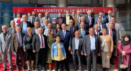 SİNCAN’DA AKP VE MHP’DEN İSTİFA EDENLER CHP’YE KATILDI!