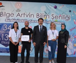 4007 BİLGE ARTVİN BİLİM ŞENLİĞİ DEVAM EDİYOR