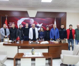 KDZ. EREĞLİ BELEDİYE PERSONELİNDEN, DEPREMZEDELERE   YARDIM