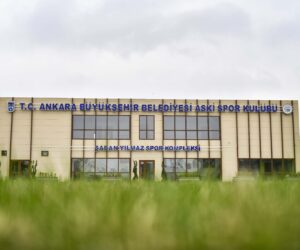 BAŞKENTİN YENİ VE MODERN SPOR KOMPLEKSİ AÇILIŞ İÇİN GÜN SAYIYOR