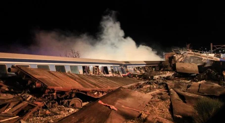 Yunanistandaki tren kazasında 32 kişi öldü