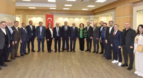 ”Azerbaycanın kapıları Türk yatırımcılara açık”