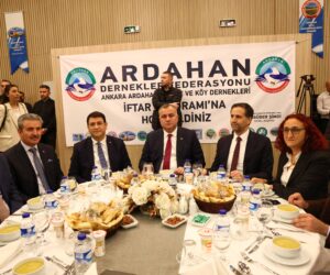 “SÖZ KONUSU VATANSA GERİSİ TEFERRUATTIR”