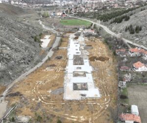 YAVAŞ: “KENTİMİZİN TARİHİNE SAHİP ÇIKIYORUZ”