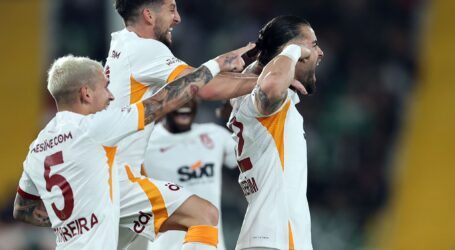 Galatasaraya rakip dayanmıyor : 4-1