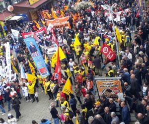 HOPA’DA 1 MAYIS BU YILDA MEYDANLARDA KUTLANDI