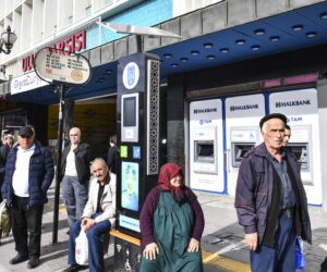 ANKARA’YA YENİ NESİL OTOBÜS DURAKLARI