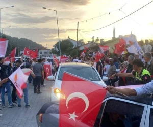 Suriyeli ve Afganlılar da kutlamalara katıldılar