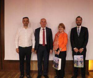 Türkiye ve Gürcistan arasında yaşanan ticari anlaşmazlıklar Hopa da ele alındı