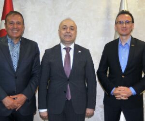 TİFLİS – TRABZON DİREKT UÇAK SEFERLERİ BAŞLATILMALIDIR