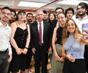 ”Halkın parasının nereye harcandığının hesabı verilmelidir”