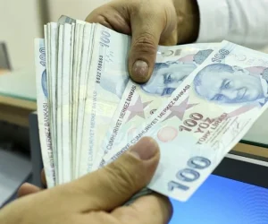 Hakem, memur ve emekliyi nakavt etti