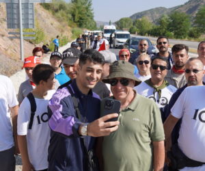 Özdağ ‘ın İstiklal Yolu Zafer Yürüyüşü devam ediyor.