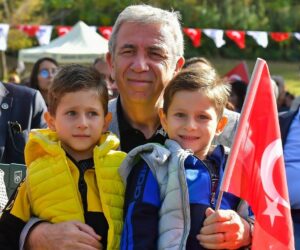 ” 2025 yılında, çocuklarımızın geleceği için daha büyük adımlar atacağız”