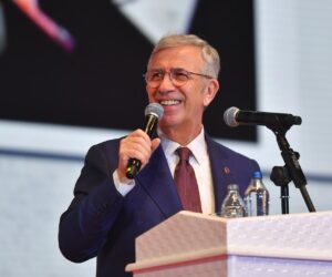 ”YAVAŞ’IN HİZMETLERİ TAKDİRE ŞAYAN”