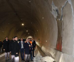YUSUFELİ’NDE T-14 TÜNELİNDE BAKIM-ONARIM ÇALIŞMALARI BAŞLADI