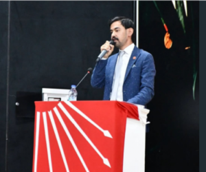 ” GENÇLER UMUTSUZ VE ÇARESİZ”