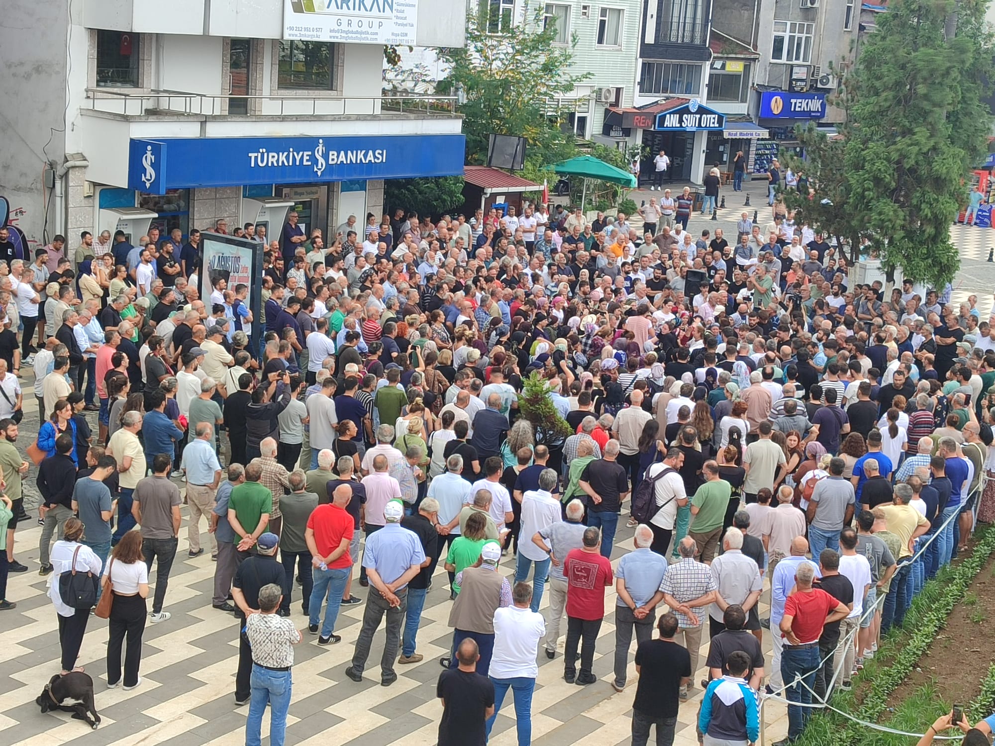 ÇEVRE ŞEHİDİ REŞİT KİBAR SON YOLCULUĞUNA UĞURLANDI