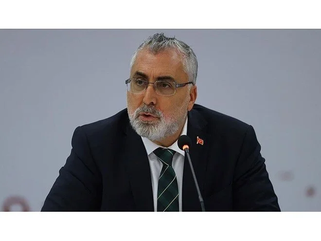 ” EKONOMİMİZİN  İSTİKRARINI BOZMAYACAK BİR ASGARİ ÜCRET HEDEFLİYORUZ ”